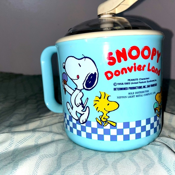 Snoopy Ice Cream Maker - Picture 7 of 15